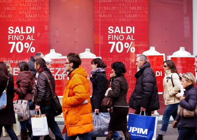 Al via i saldi, dubbi e problemi per chi ha già fatto shopping.