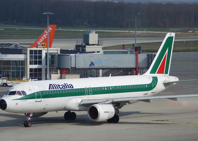 Il salvataggio di Alitalia: EasyJet lascia le trattative.
