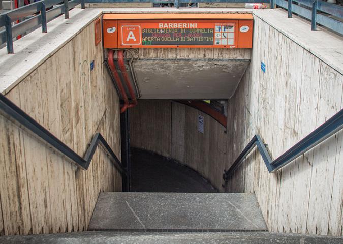 Roma, trasporti nel caos: chiuse tre stazioni della metro,