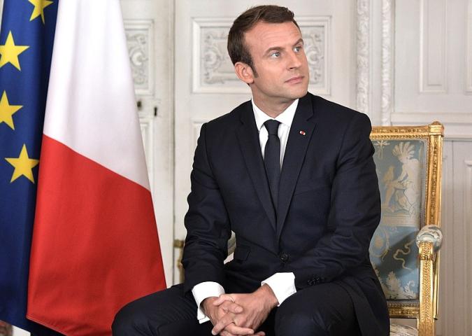 La promessa di Macron: Notre Dame risorgerà.