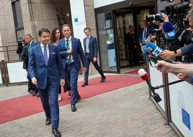 Bruxelles, vertice fiume sulle nomine: ma l’accordo ancora non c’è.