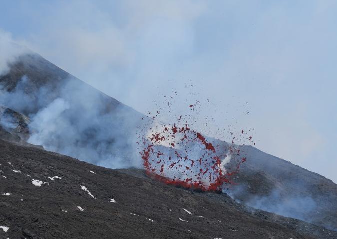 Sicilia tra terra e fuoco.