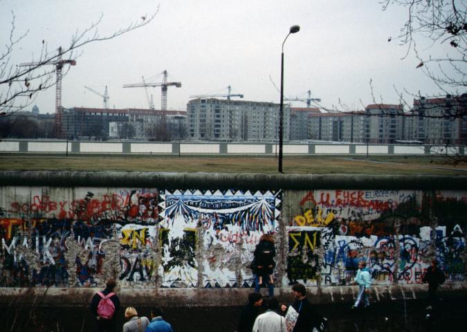 La Germania a 30 anni dal crollo del Muro di Berlino: Est e Ovest sono un’unica nazione?