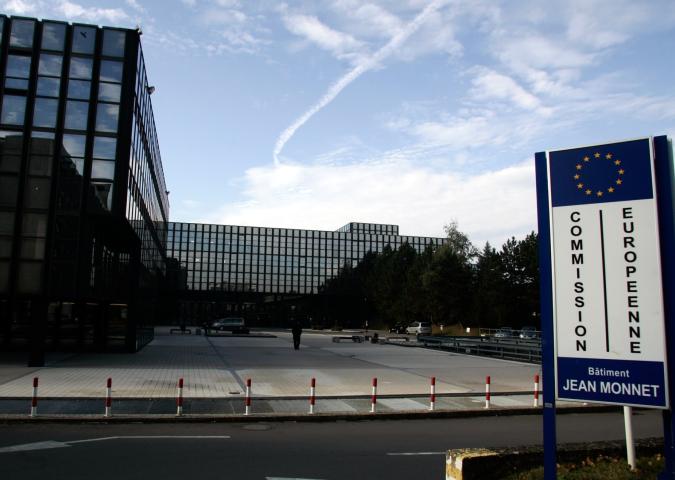 Siria, ancora raid turchi contro i curdi. Cosa fa l'Europa?