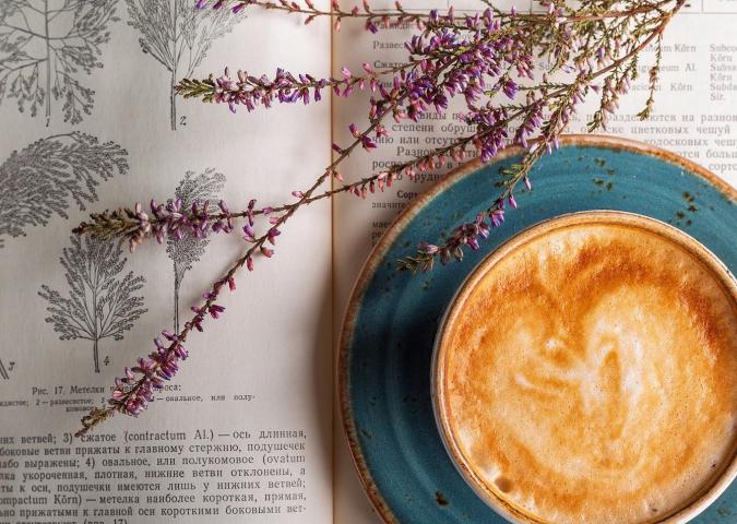 #io resto a casa con un libro: i consigli di lettura di Radio Monte Carlo