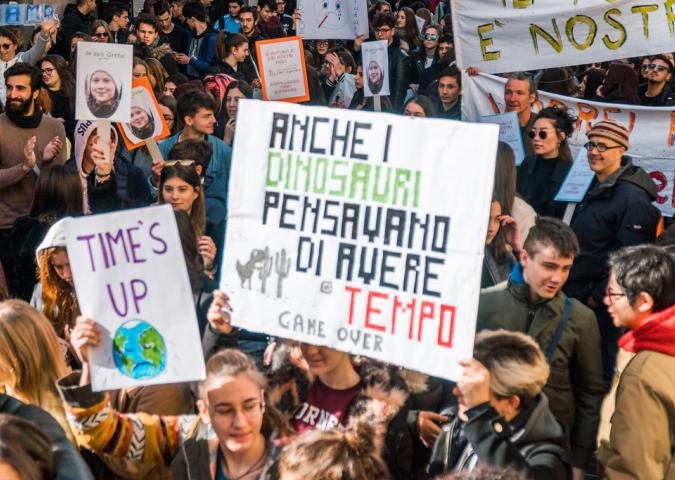 Tornano i ragazzi di ‘Fridays for future’.