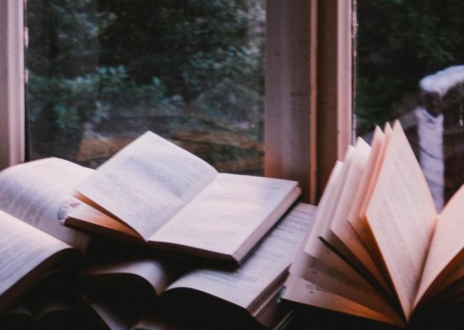 #io resto a casa con un libro: i consigli di lettura di Radio Monte Carlo
