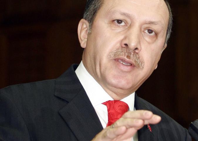 L'offensiva contro i curdi: dalla UE una moratoria sulle armi alla Turchia.