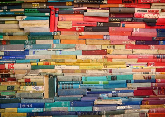 #io resto a casa con un libro: i consigli di lettura di Radio Monte Carlo
