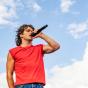 Benson Boone segue When We Were Young di Adele e incanta il pubblico. Il video