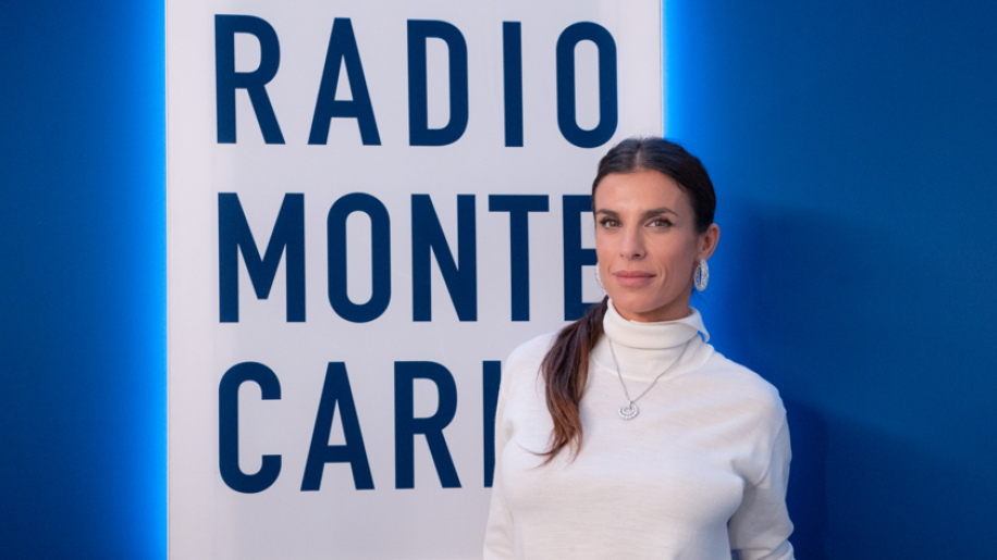 Elisabetta Canalis ospite di Radio Monte Carlo: le foto più belle