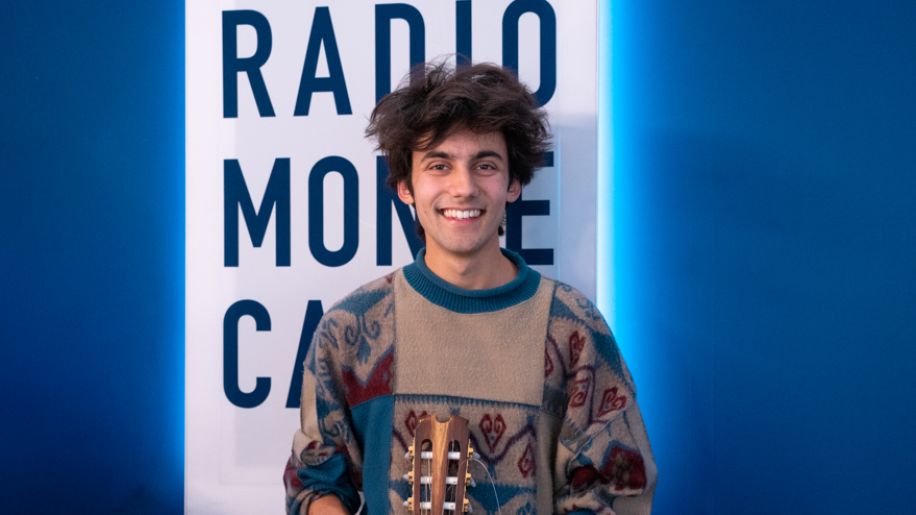 aron! ospite di Radio Monte Carlo. Le foto più belle