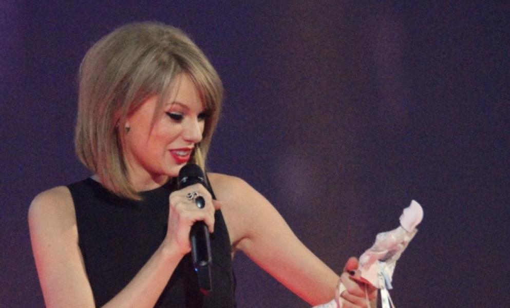 Taylor Swift: 50mila dollari ad bambino malato