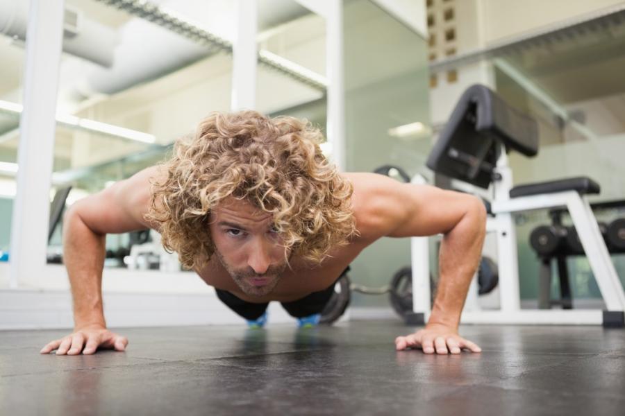 I dodici esercizi per un corpo perfetto