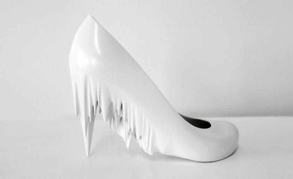 Le scarpe-scultura del designer Sebastian Errazuriz 