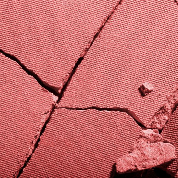 Mai dimenticare il blush 