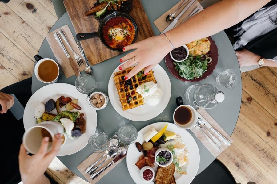 3. Prendersi del tempo per una sana colazione