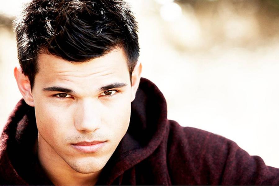 13.	Taylor Lautner. 