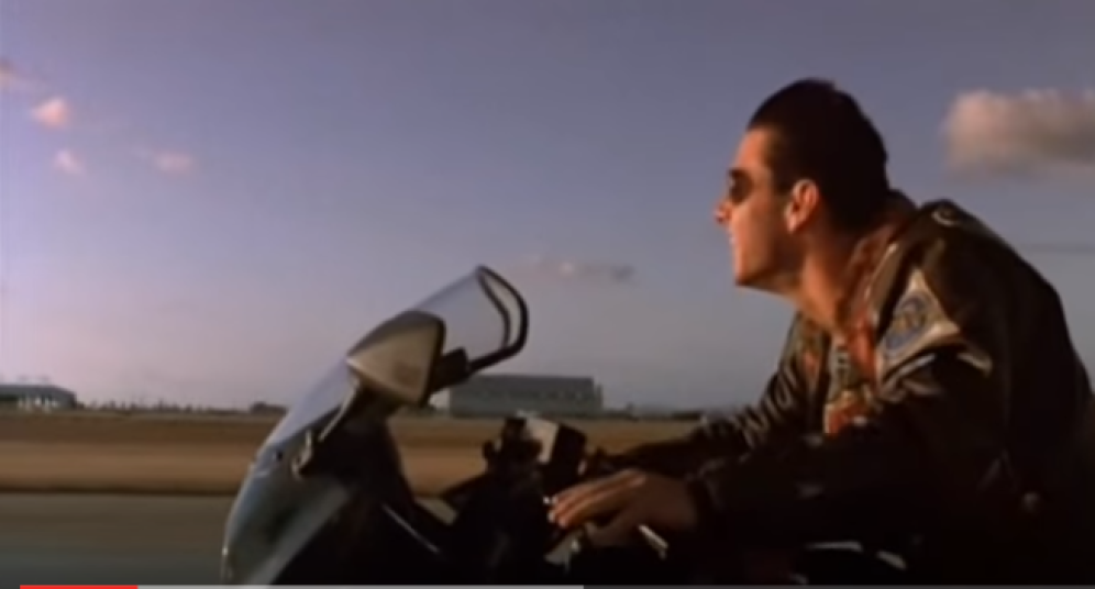 1.	Tom Cruise non sapeva andare in moto.