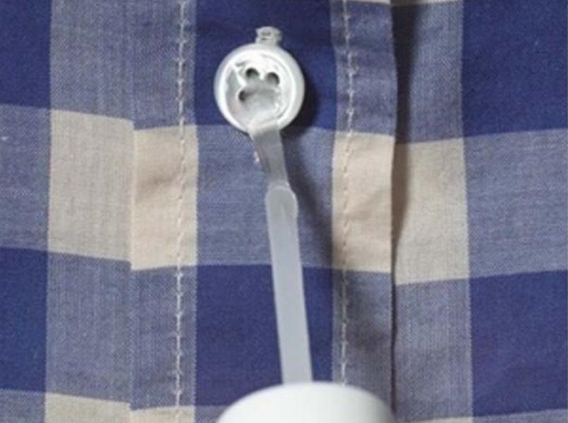 Perdi sempre i bottoni della camicia?