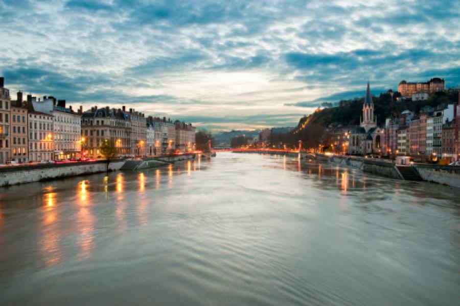 2. Lione, Francia