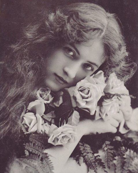 Maude Fearly