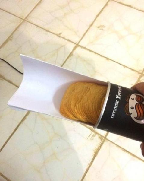 Le patatine nel tubo