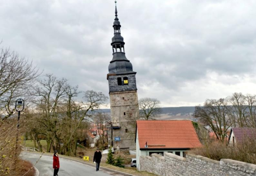 Il campanile della chiesa di Bad Frankenhausen 