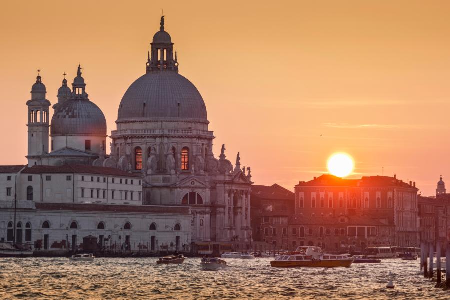 6. Venezia, Italia