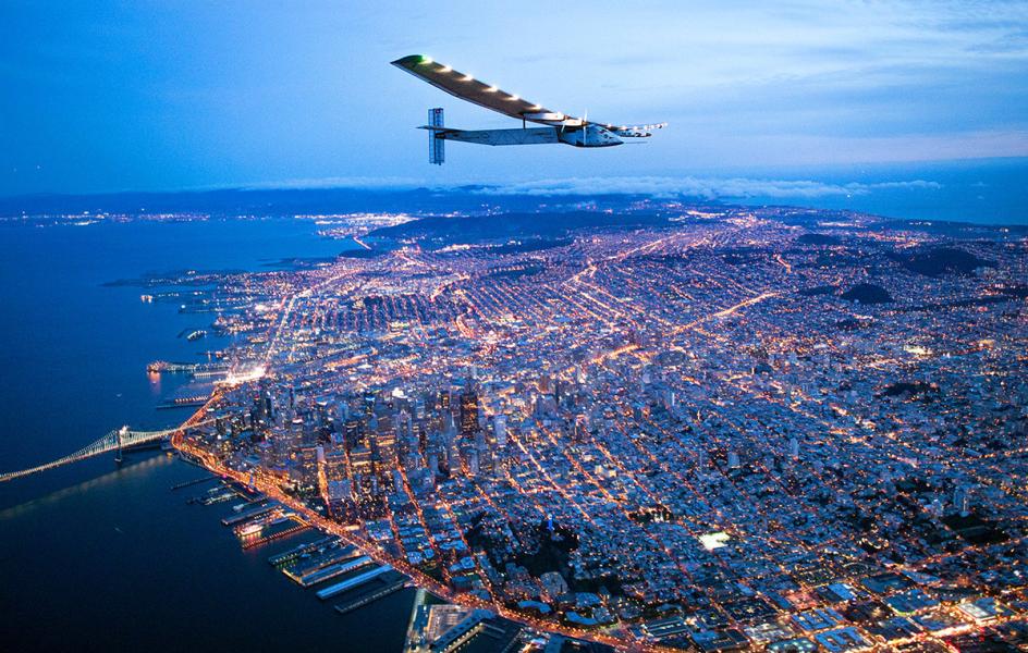 Aereo a energia solare.