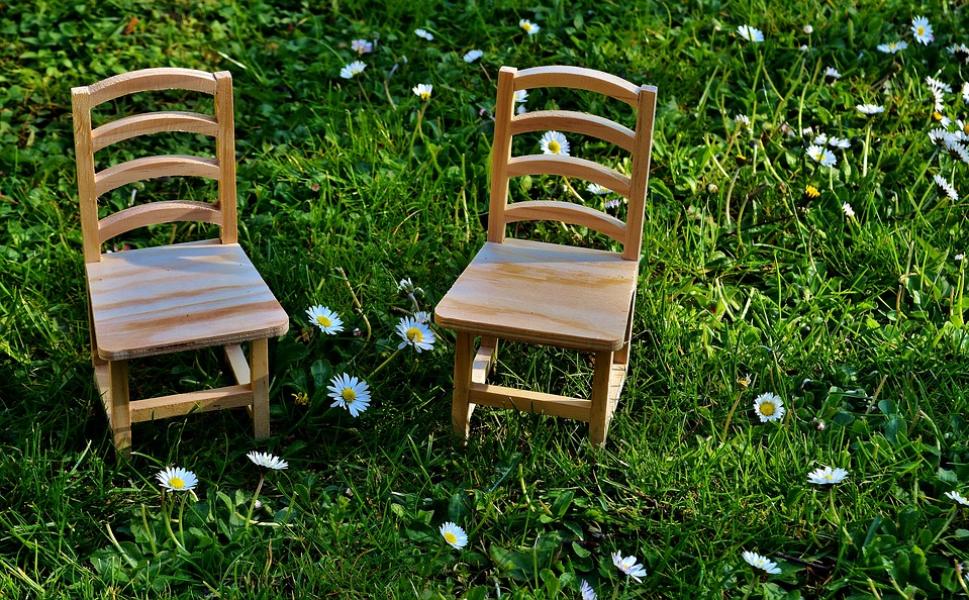 2. Sedia 