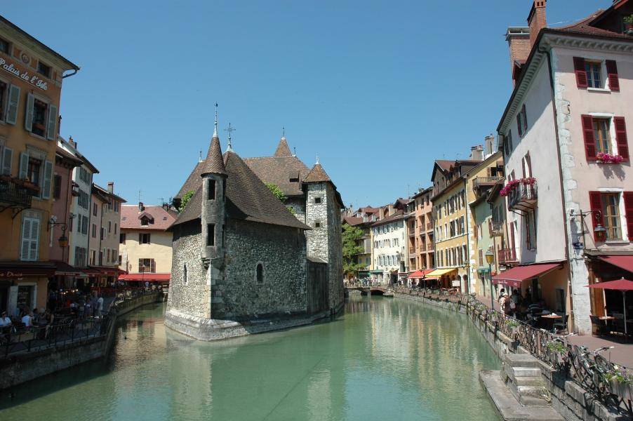 7. Annecy, Francia 