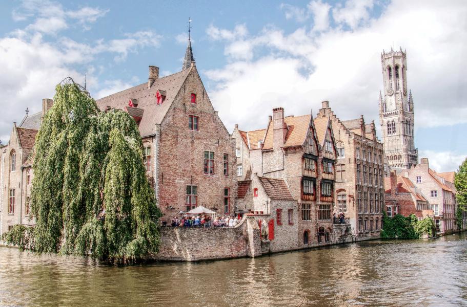 5. Bruges, Belgio