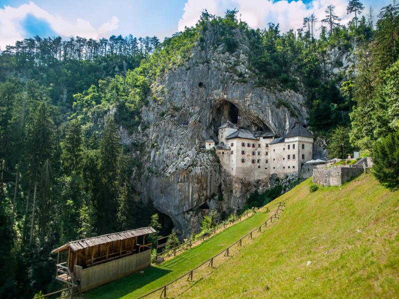Castello di Predjama