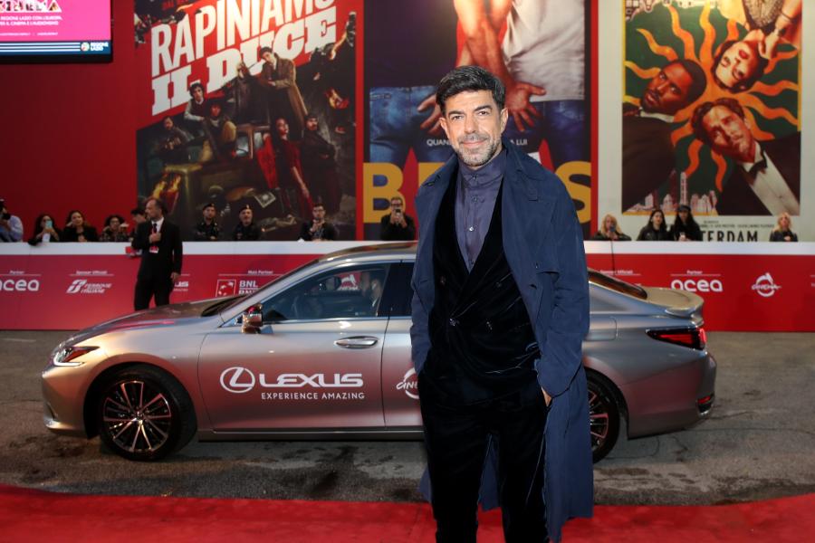 Pierfrancesco Favino