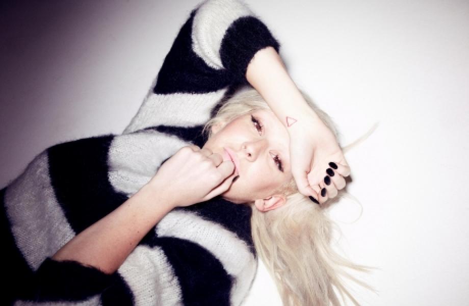 Ellie Goulding: "I giornali distorcono le mie parole"