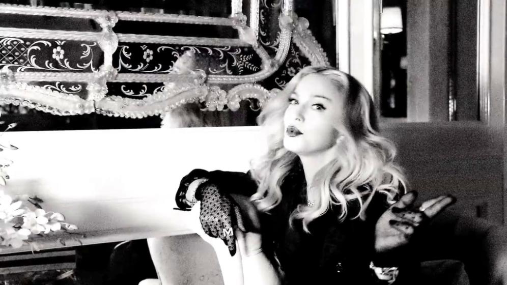  Madonna