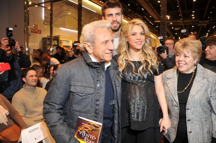 Shakira attends the presentation of her father's book
