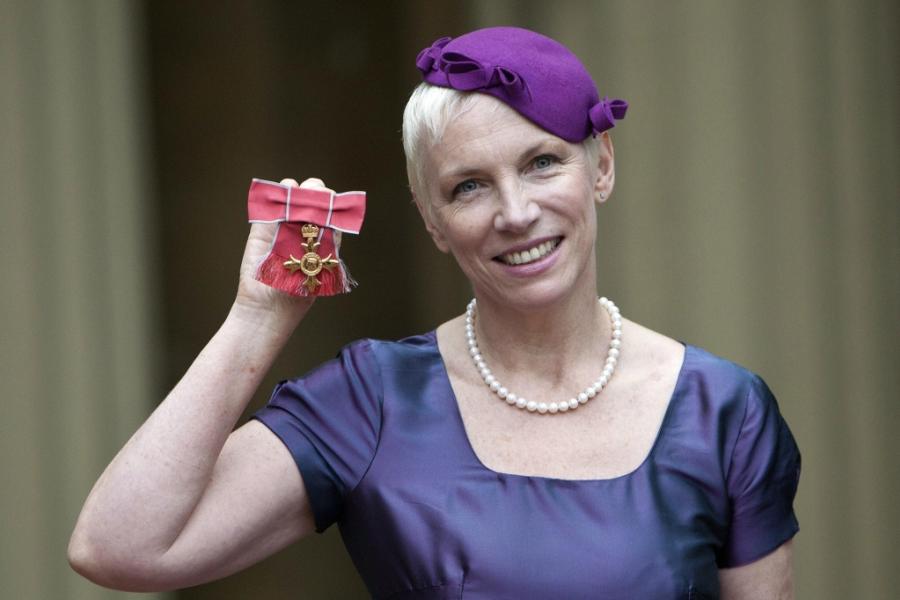  Annie Lennox